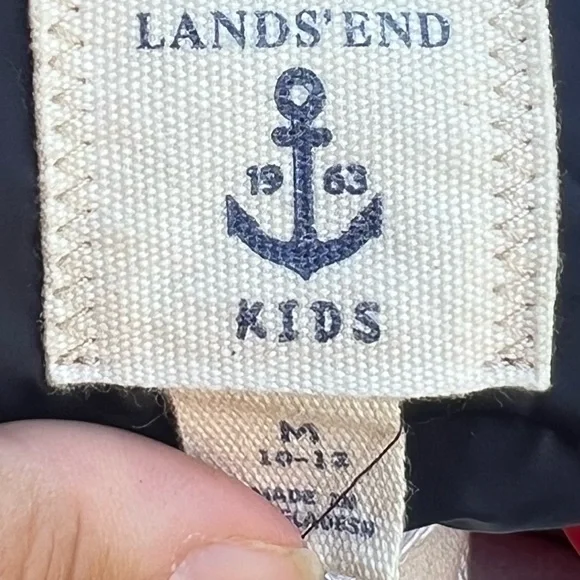 Lands End Kids Puffer Vest Size Medium - Picture 8 of 10